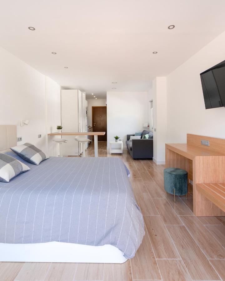 Palmeras Playa Studio: Pools, Beach, Sun & Shore Puerto de la Cruz  Ngoại thất bức ảnh